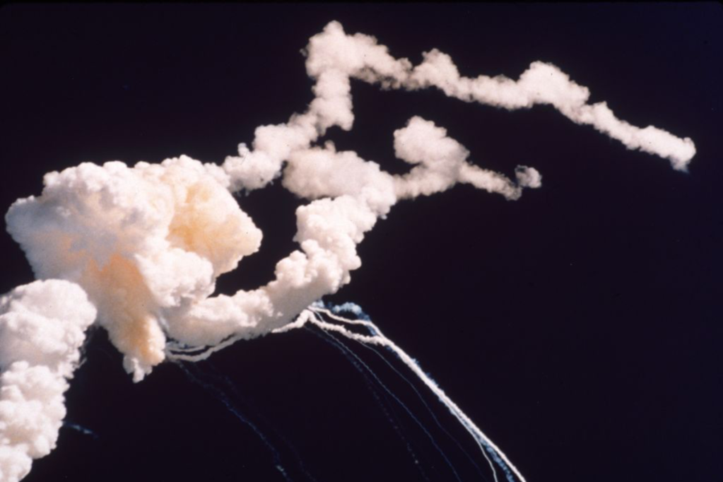 the-space-shuttle-challenger-exploded-on-this-day-in-1986-claiming-the-lives-of-7-cloud